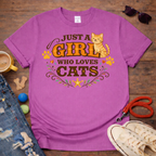 Girls Who Loves Cats II T-Shirt